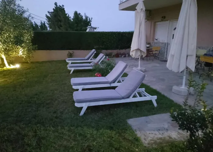 Alexandra\'S Garden
